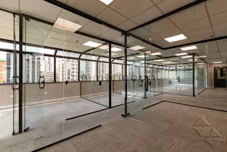 Sala Comercial à venda, 200m² no Cidade Monções, São Paulo