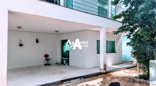 Sobrado com 8 Quartos à venda, 620m² no Jardim Karaíba, Uberlândia