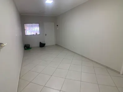Casa com 2 Quartos para alugar, 120m² no Vila das Jabuticabeiras, Taubaté