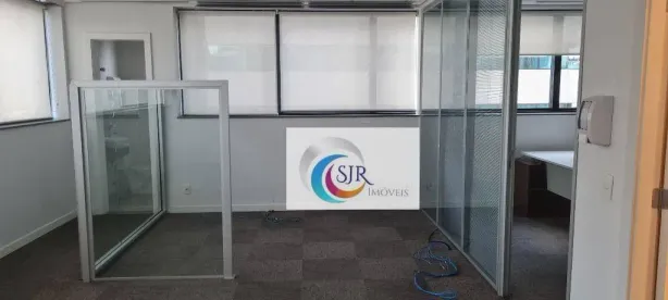 Sala Comercial para alugar, 114m² no Vila Olímpia, São Paulo