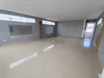 Ponto Comercial para alugar, 200m² no Jardim Veneza, São José dos Campos