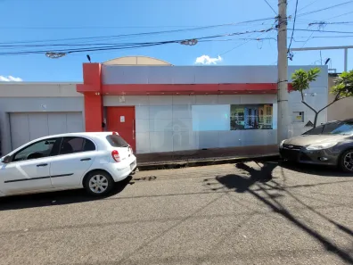 Ponto Comercial para alugar, 740m² no Vigilato Pereira, Uberlândia