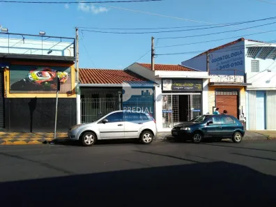 Casa com 2 Quartos à venda, 213m² no Vila Prado, São Carlos