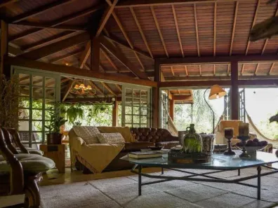 Casa de Condomínio com 4 Quartos à venda, 300m² no Cuiabá, Petrópolis