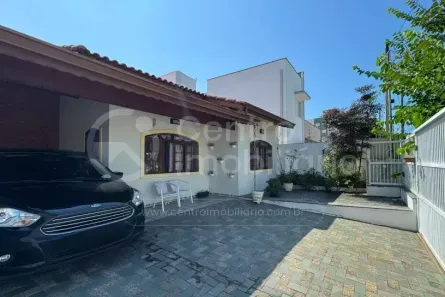 Casa com 3 Quartos à venda, 146m² no Parque Balneario Oasis, Peruíbe