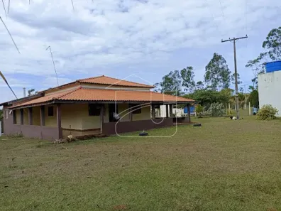 Fazenda/Sítio com 3 Quartos à venda, 290m² no Centro, Marília