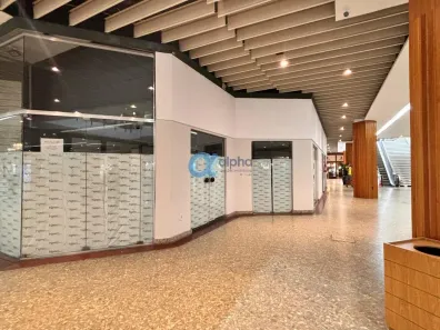 Ponto Comercial para alugar, 180m² no Alto da Serra, Petrópolis