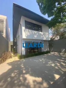 Casa com 3 Quartos para alugar, 402m² no Jardim Paulistano, São Paulo