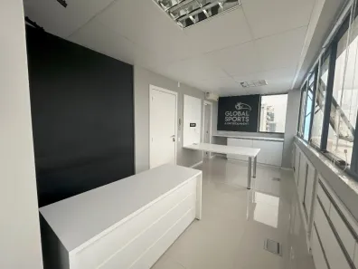 Sala Comercial à venda, 27m² no Estreito, Florianópolis