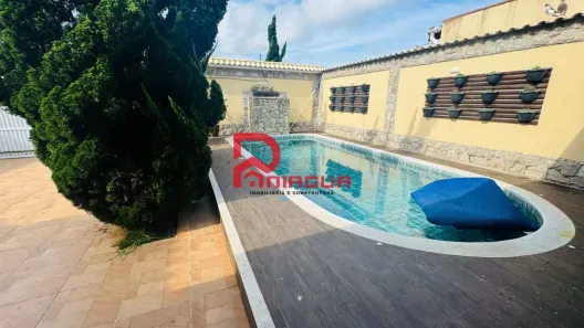Casa com 6 Quartos à venda, 252m² no Flórida, Praia Grande