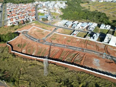 Lote/Terreno à venda, 333m² no Vila Paiva, Varginha