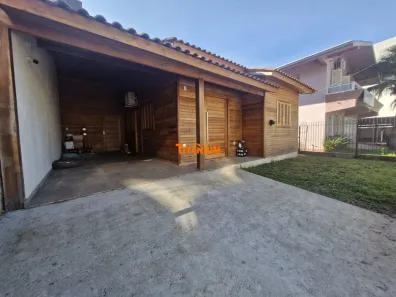 Casa com 2 Quartos para alugar, 93m² no Centro, Novo Hamburgo