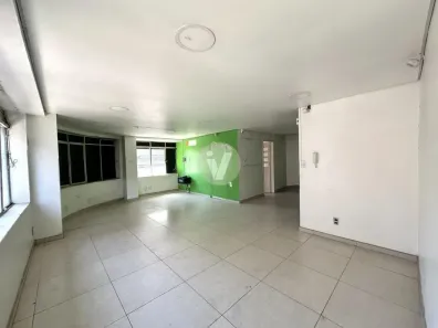 Sala Comercial com 3 Quartos à venda, 100m² no Centro, Santa Maria