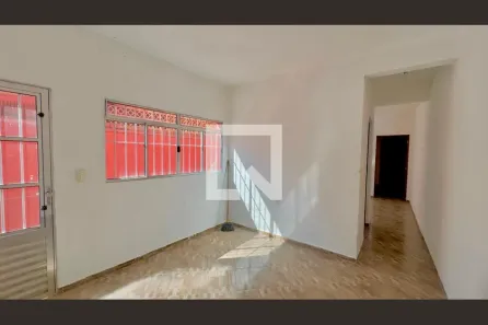 Casa com 2 Quartos para alugar, 55m² no Cidade Soberana, Guarulhos