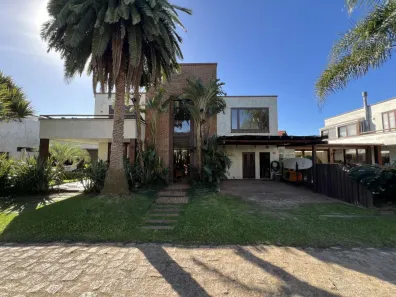 Casa de Condomínio com 4 Quartos à venda, 400m² no Centro, Imbé