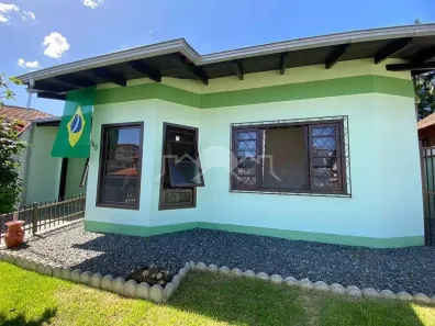 Casa com 4 Quartos à venda, 240m² no Floresta, Joinville