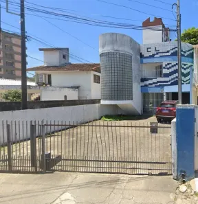 Imóvel Comercial com 4 Quartos à venda, 333m² no Saco dos Limões, Florianópolis