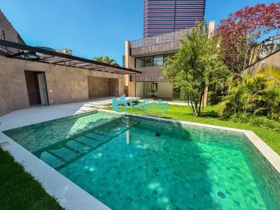 Sobrado com 4 Quartos à venda, 568m² no Vila Madalena, São Paulo