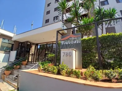 Apartamento com 3 Quartos para alugar, 95m² no Centro, Araraquara