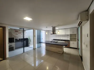 Casa de Condomínio com 2 Quartos para alugar, 140m² no 23 de Setembro, Várzea Grande