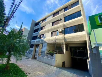 Apartamento com 3 Quartos para alugar, 93m² no Zona 04, Maringá