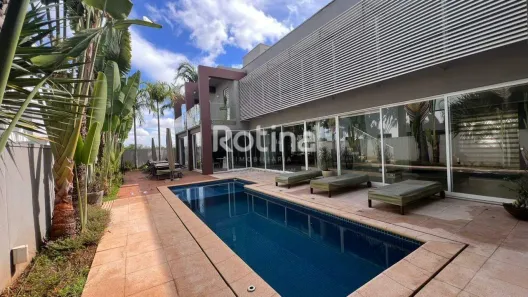 Casa de Condomínio com 4 Quartos à venda, 436m² no Morada da Colina, Uberlândia
