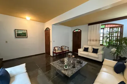 Casa com 4 Quartos à venda, 225m² no Havaí, Belo Horizonte