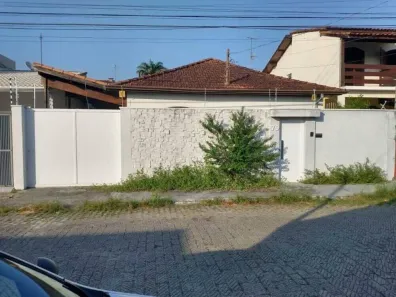 Casa com 4 Quartos à venda, 178m² no Vila Canevari, Cruzeiro