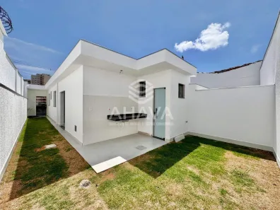 Casa com 3 Quartos à venda, 180m² no Planalto, Belo Horizonte