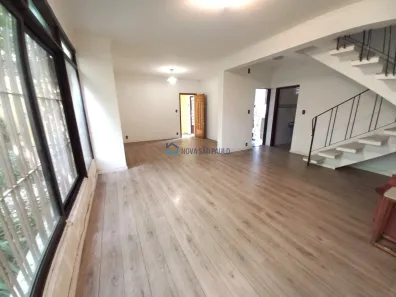 Sobrado com 3 Quartos à venda, 194m² no Vila Gumercindo, São Paulo