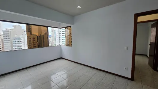 Apartamento com 2 Quartos à venda, 75m² no Centro, Balneário Camboriú