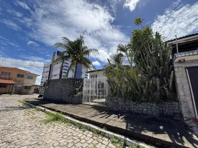 Casa com 4 Quartos à venda, 220m² no Lagoa Nova, Natal
