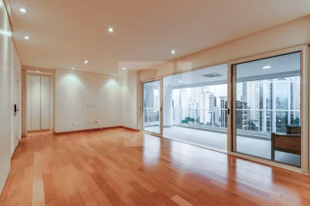 Apartamento com 3 Quartos para alugar, 157m² no Itaim Bibi, São Paulo