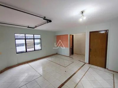 Sala Comercial à venda, 32m² no Centro, Passo Fundo