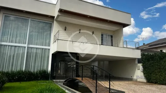 Casa de Condomínio com 4 Quartos à venda, 465m² no Jardins Madri, Goiânia