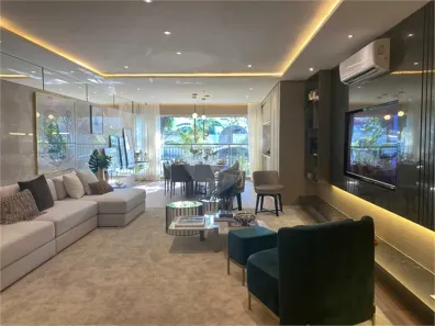 Apartamento com 3 Quartos à venda, 157m² no Jardim das Acácias, São Paulo