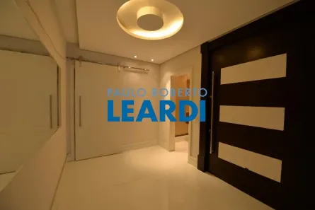 Apartamento com 4 Quartos à venda, 450m² no Alphaville Centro Industrial e Empresarial/Alphaville., Barueri