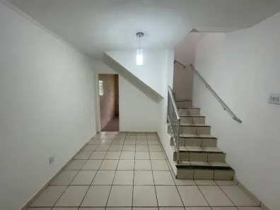Sobrado com 2 Quartos para alugar, 80m² no Vila Hebe, São Paulo