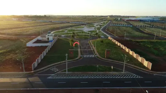 Lote/Terreno à venda, 473m² no Jardim Ipanema, Uberlândia