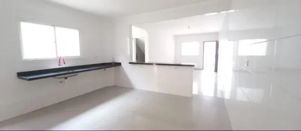 Sobrado com 3 Quartos à venda, 160m² no Encruzilhada, Santos