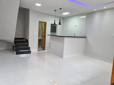 Casa de Condomínio com 2 Quartos à venda, 80m² no Vargem Grande, Rio de Janeiro