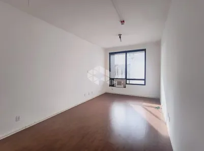 Sala Comercial à venda, 35m² no Floresta, Porto Alegre