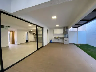 Sobrado com 4 Quartos à venda, 181m² no Jardins Marselha, Aparecida de Goiânia