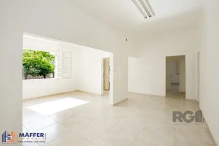 Prédio Comercial à venda, 200m² no São Geraldo, Porto Alegre