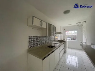 Apartamento com 3 Quartos para alugar, 70m² no Forquilhinha, São José