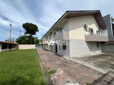 Sobrado com 3 Quartos à venda, 124m² no Centro, Matinhos