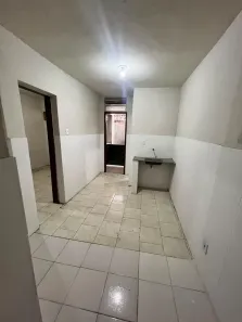 Kitnet com 1 Quarto para alugar, 20m² no Freguesia (Jacarepaguá), Rio de Janeiro