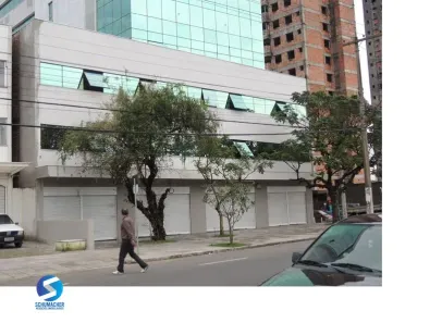 Sala Comercial à venda, 88m² no Santa Maria Goretti, Porto Alegre