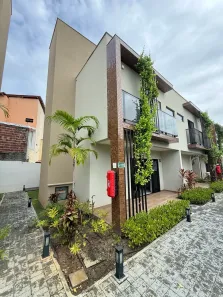 Casa de Condomínio com 3 Quartos para alugar, 100m² no Poço, Cabedelo