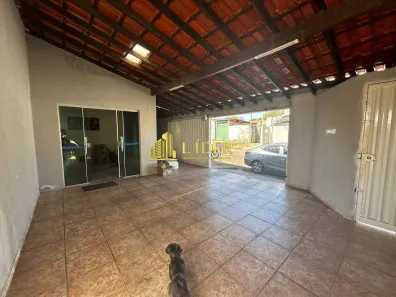 Casa com 2 Quartos à venda, 157m² no Jardim das Palmeiras, Uberlândia